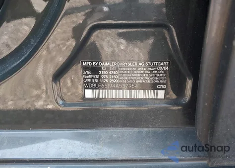 2004 Mercedes-Benz E 320 z USA, uszkodzony, nr VIN WDBUF65J94A537954